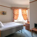 Victoria Hotel