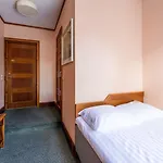 Victoria Hotel