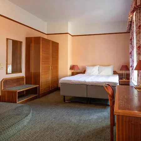 Victoria Hotell 3*