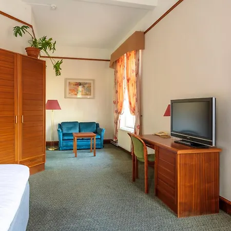 Victoria Hotel